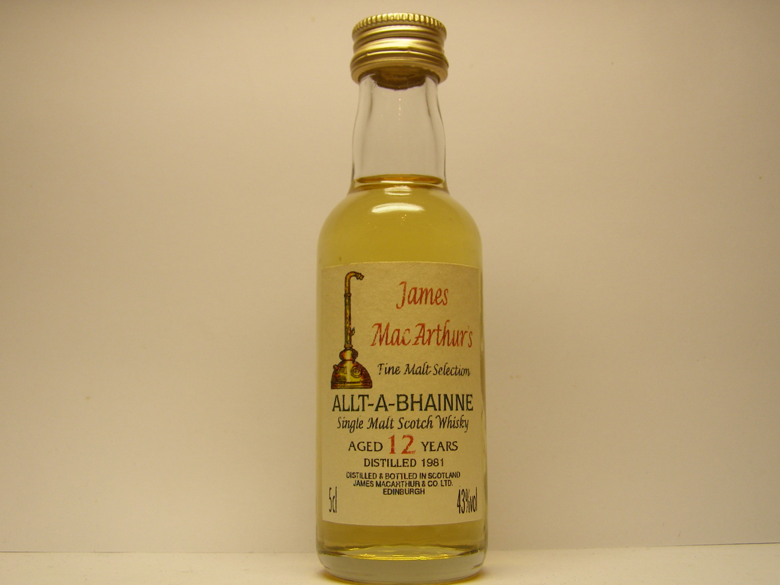 ミニチュア　・　SingleーMalt　「　Allt-A-Bhainne　　１９７９　１５年　」　 Allt A Bhainne
