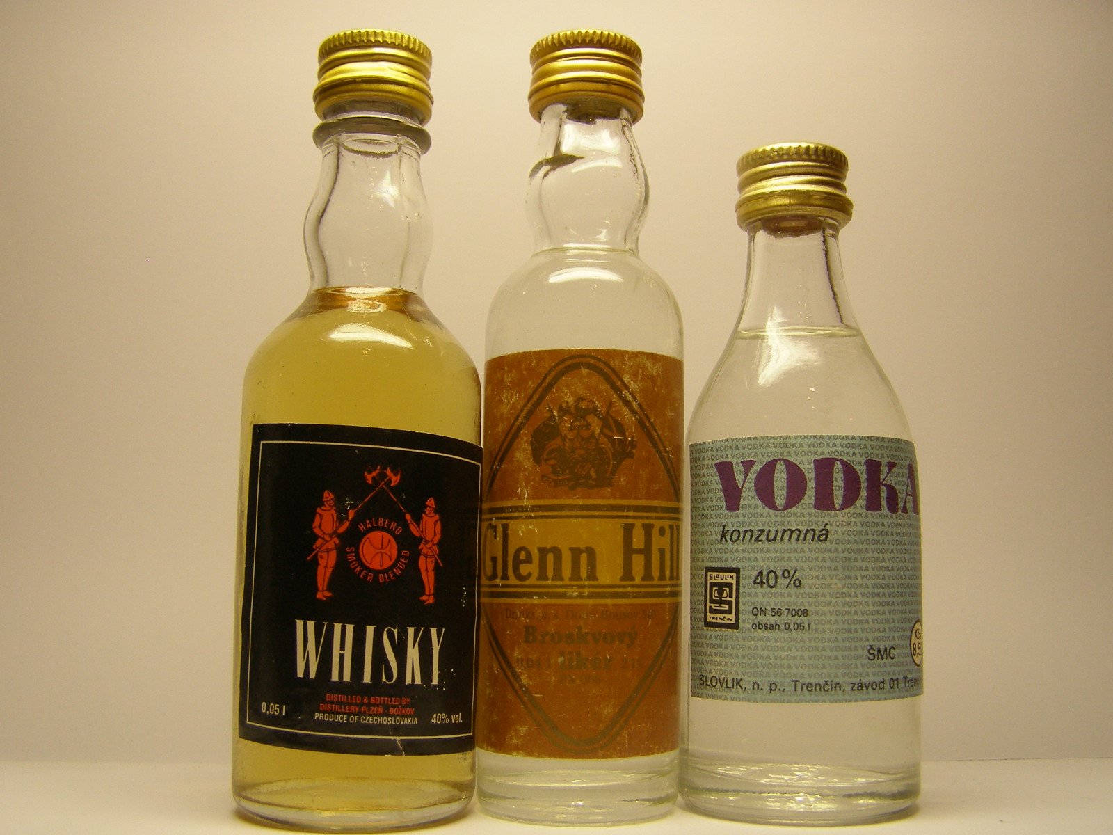 WHISKY , GLENN HILL , SLOVLIK Vodka