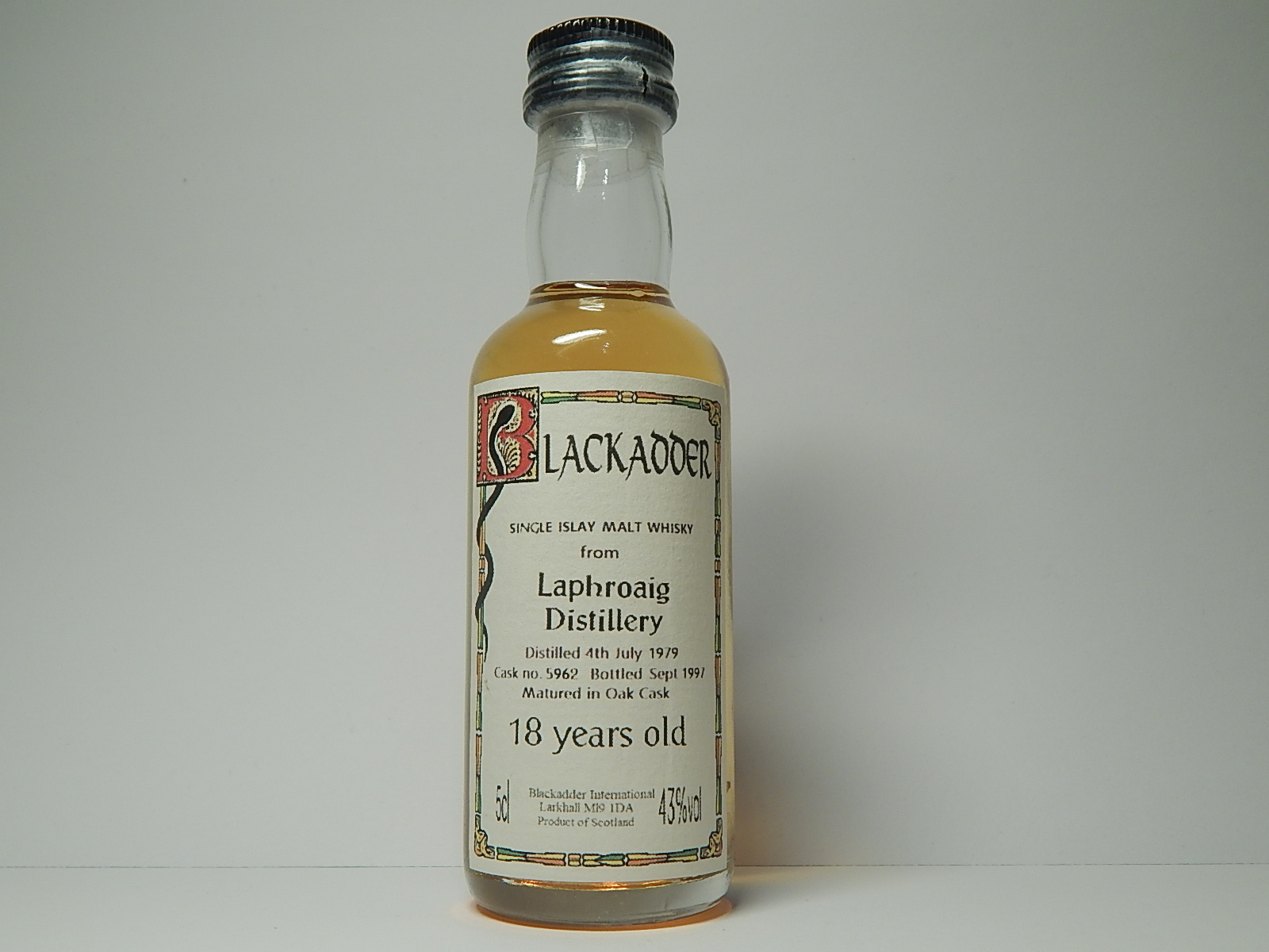 Matured in Oak Cask SIMW 18yo 1979-1997 "Blackadder" 5cl 43%vol