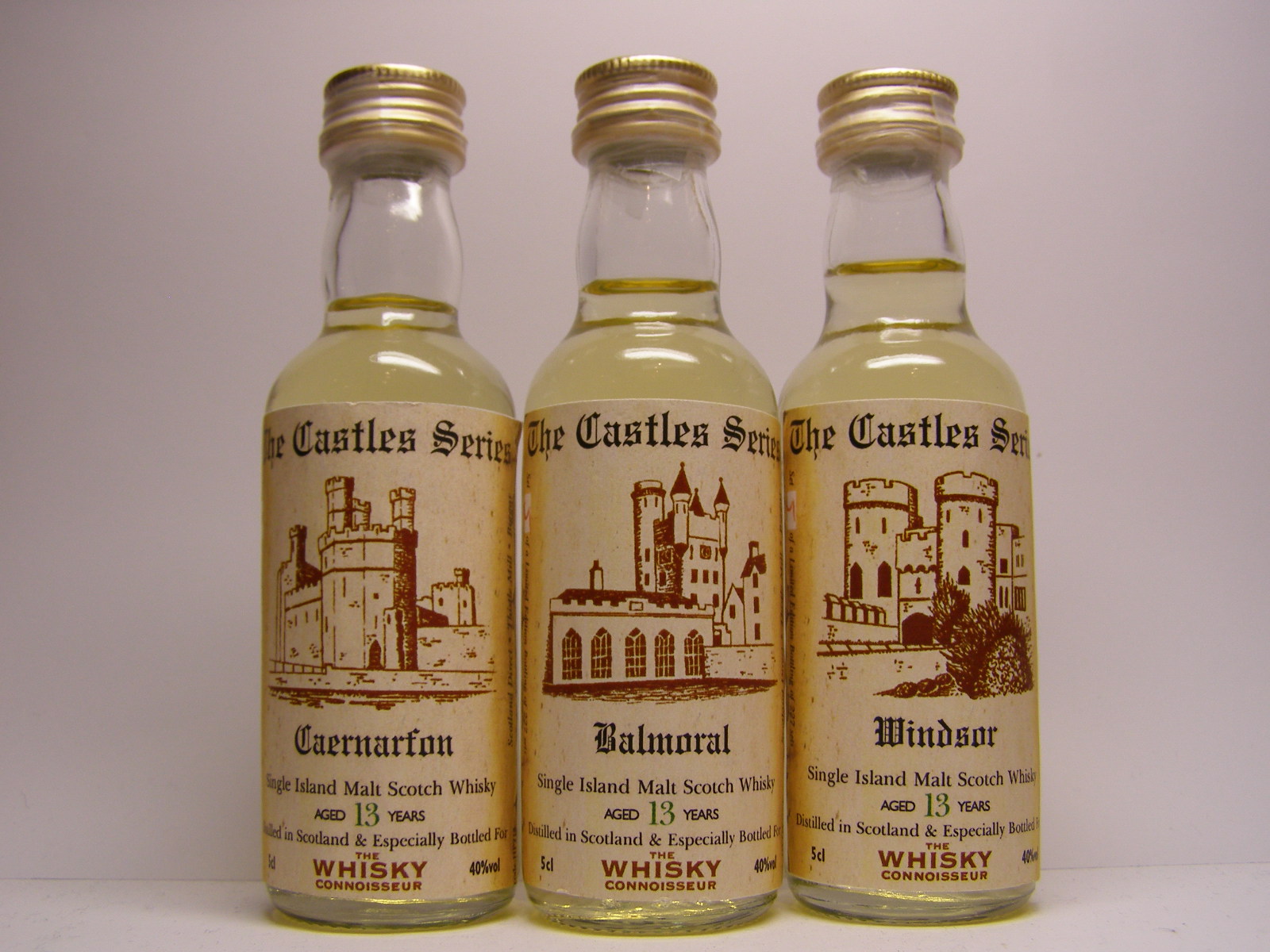 CASTLES SERIES Caernarfon-Balmoral-Windsor SIMSW 13yo