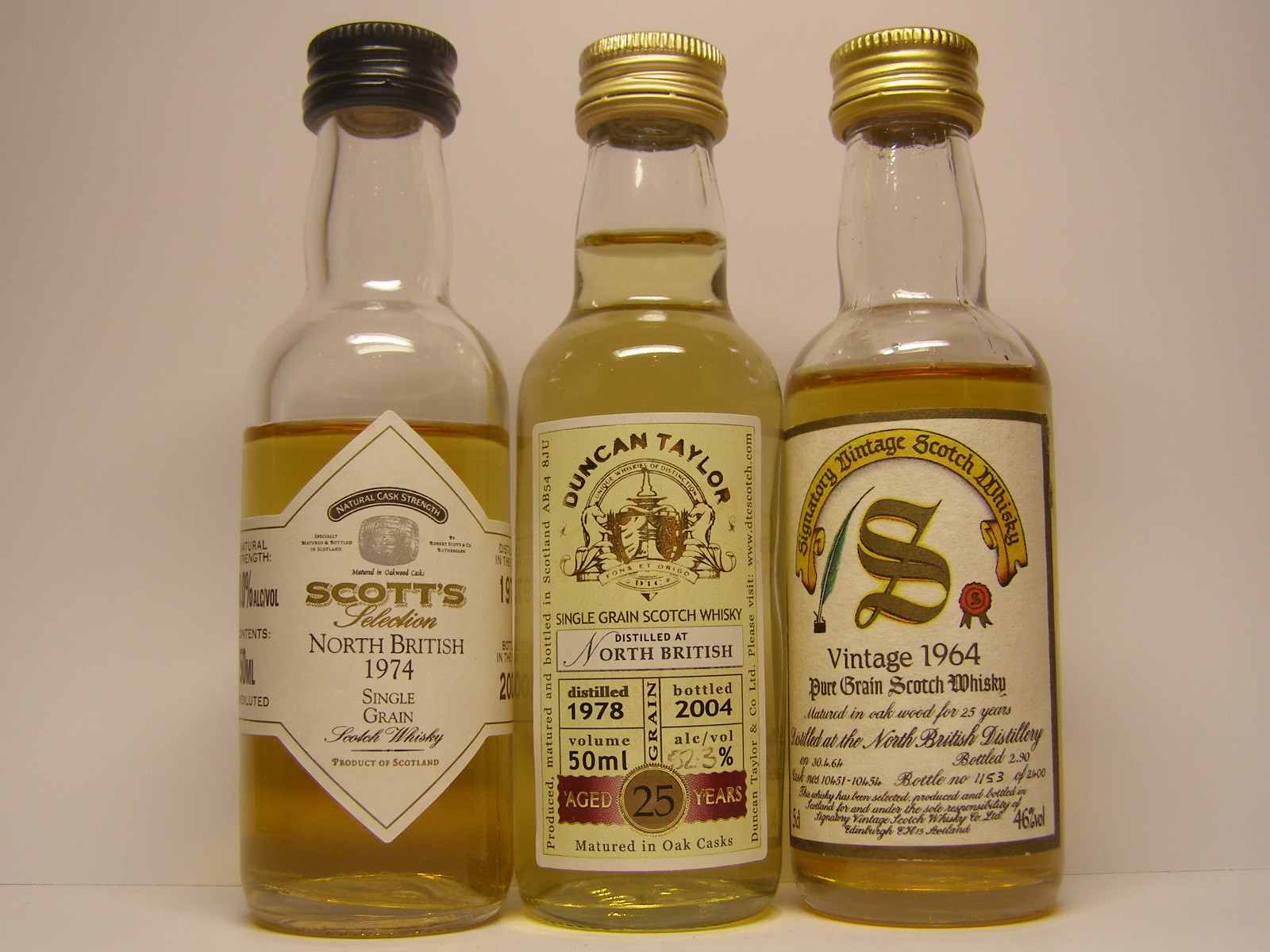 North British 1974 SGSW "Scott´s" , 25yo "Duncan Taylor" , 25yo "Signat."