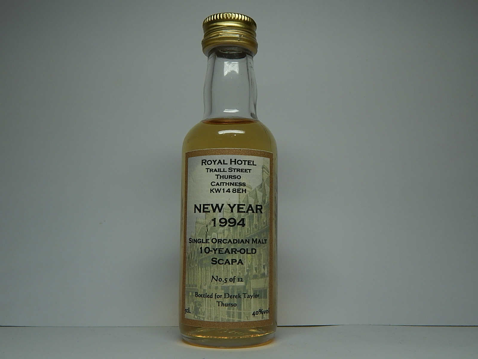 Royal Hotel New Year 1994 SOM 10yo 5cl. 40%vol 