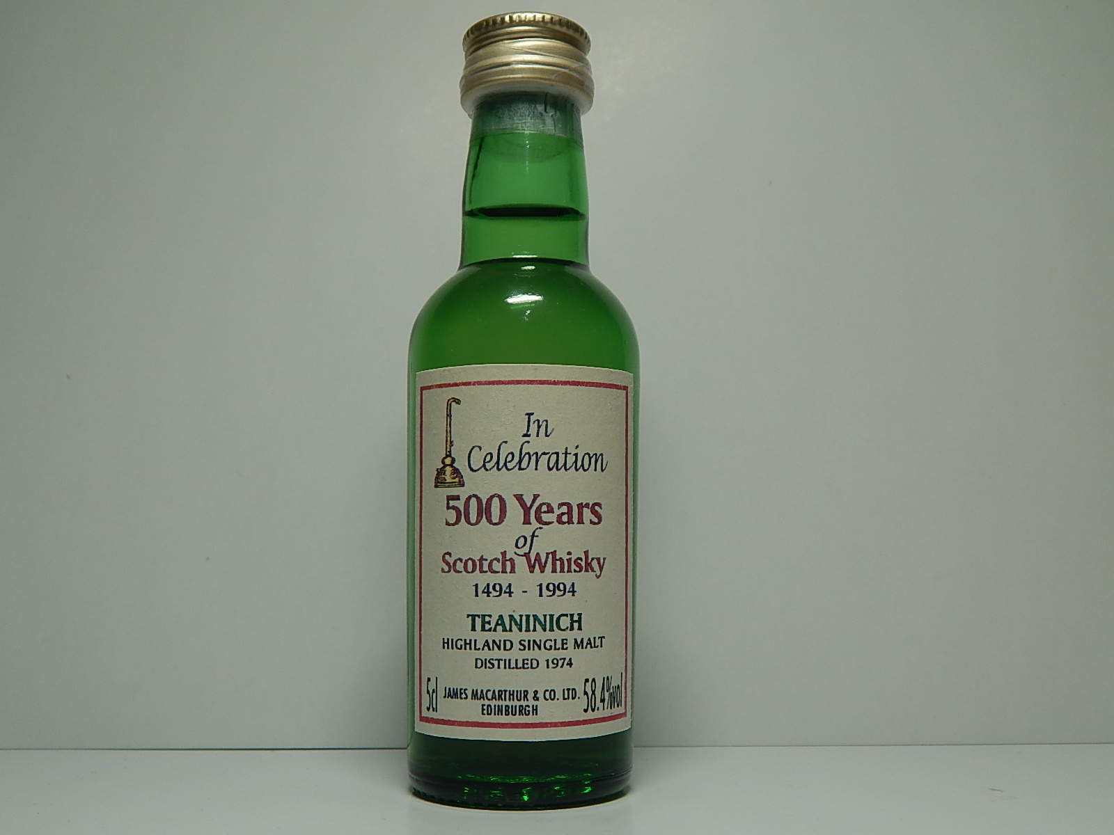 In Celebration 500 years HSMSW 1974 "James MacArthur´s" 5cl 58,4%vol