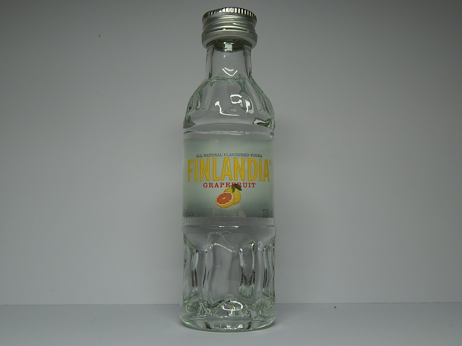 30.FINLANDIA Grapefruit Vodka
